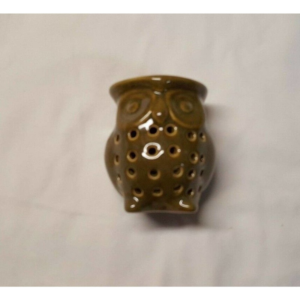 Unique Vintage Ceramic Green Owl Candle Holder 3" x 4" Cute Piece!